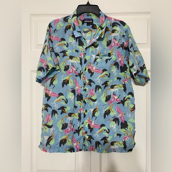 Patagonia Other - Patagonia vintage Tropical Bird Heron Crane Short Sleeve Shirt size L